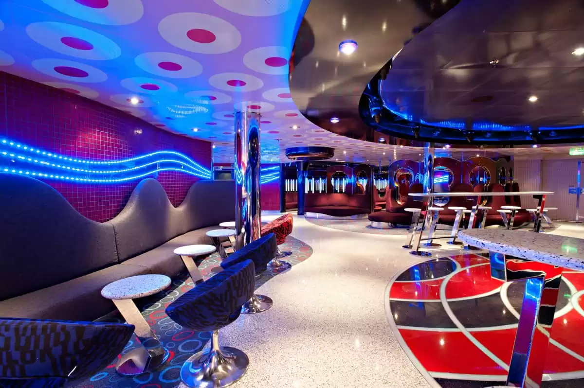 el  :  cabine 19