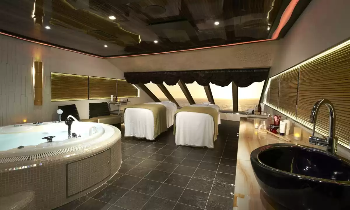 el  :  cabine 32
