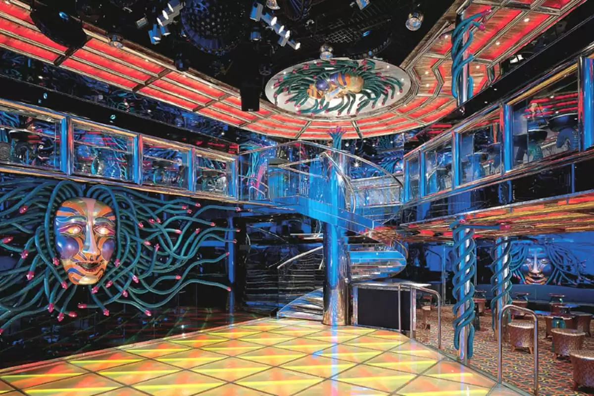 el  :  cabine 12