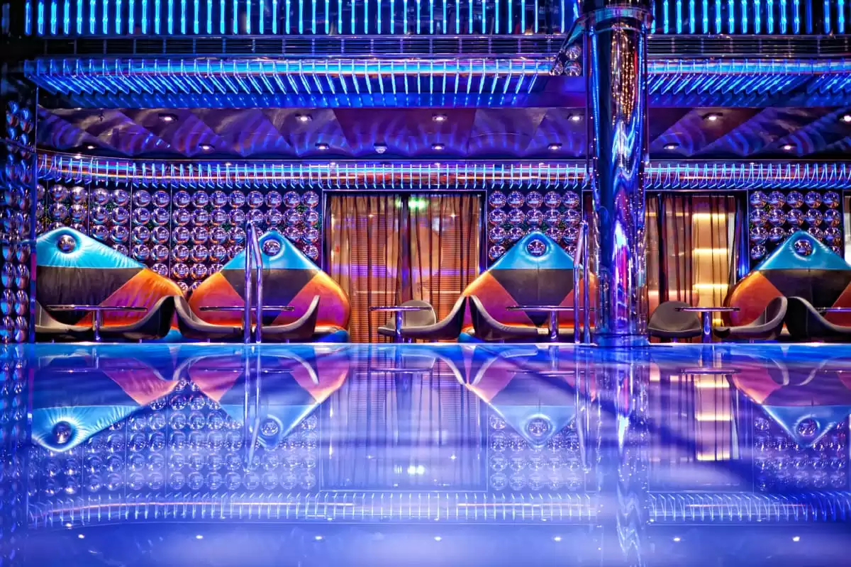 el  :  cabine 34