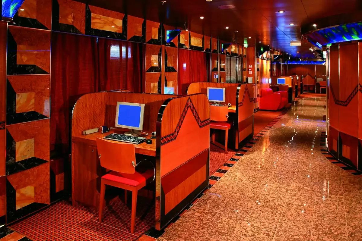 el  :  cabine 7