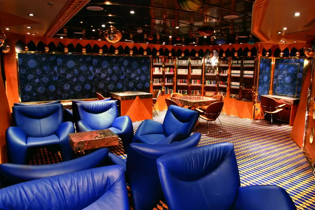 el  :  cabine 8