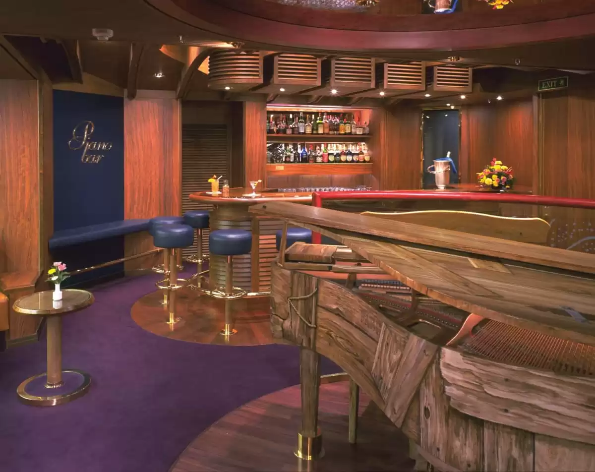 el  :  cabine 9