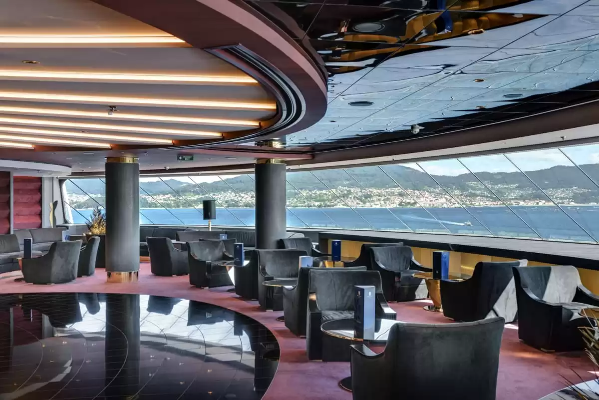 el  :  cabine 48