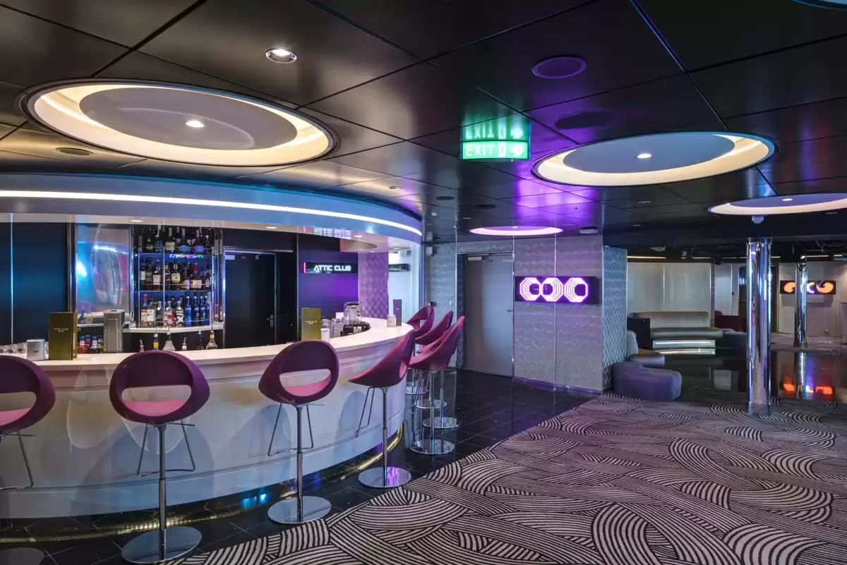 el  :  cabine 4