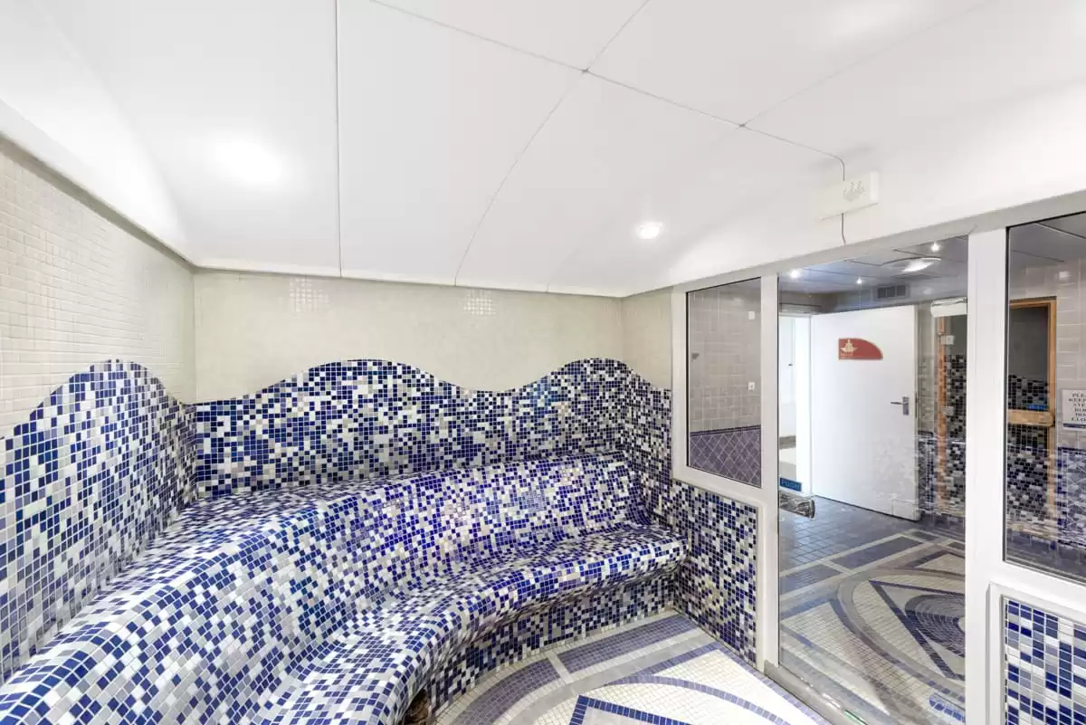 el  :  cabine 18