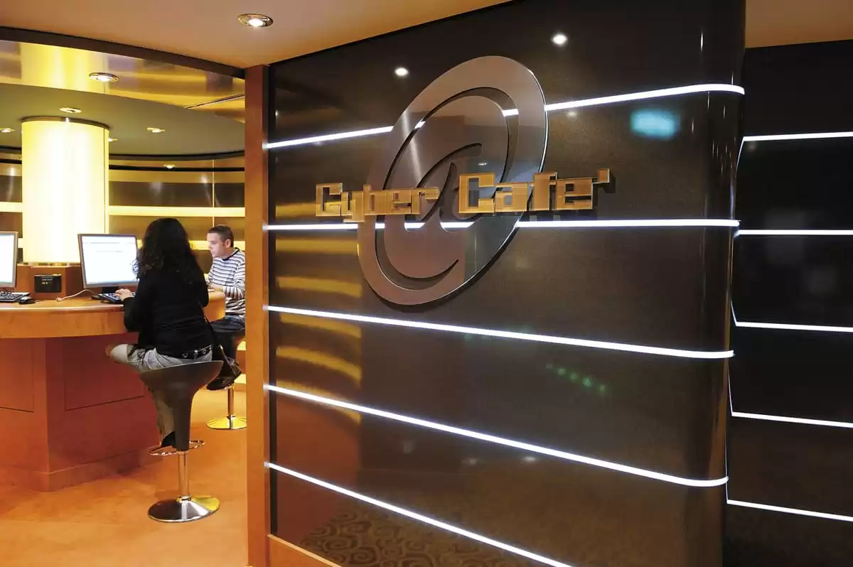 el  :  cabine 17