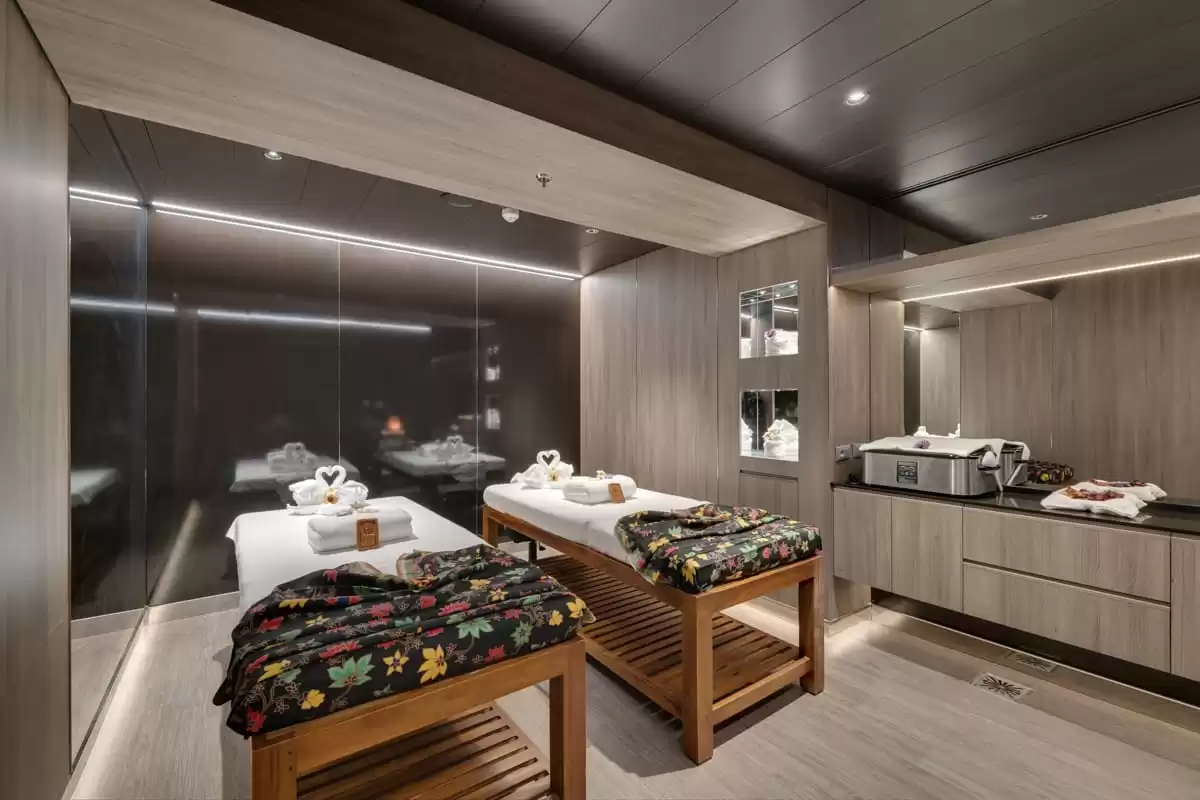 el  :  cabine 8