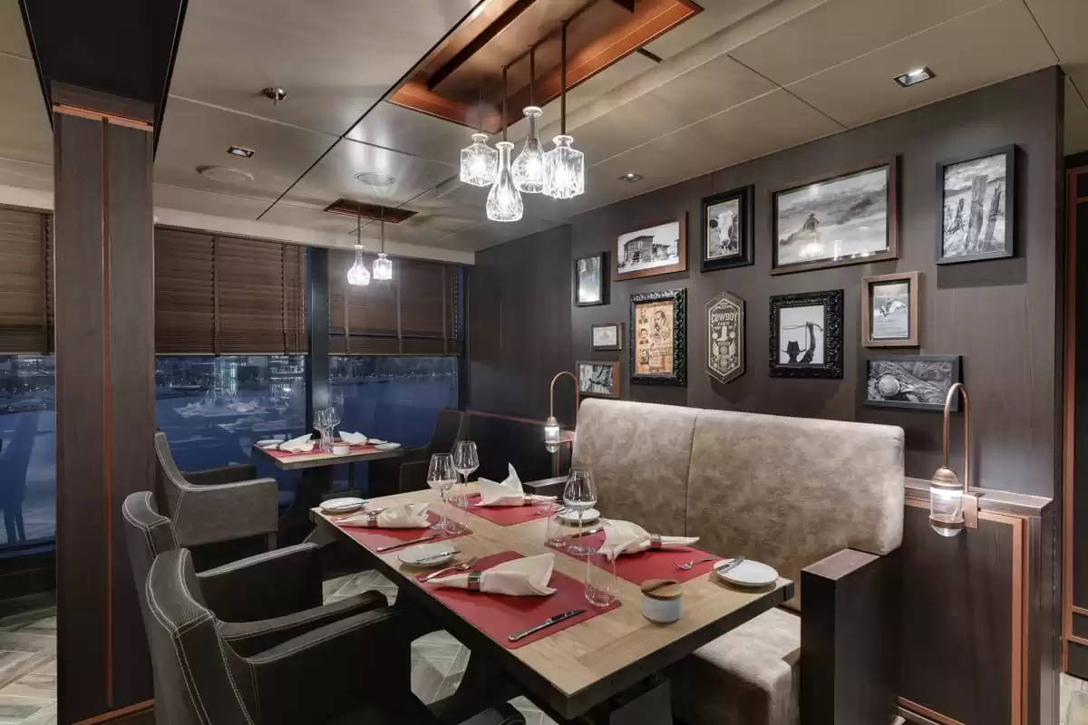 el  :  cabine 54