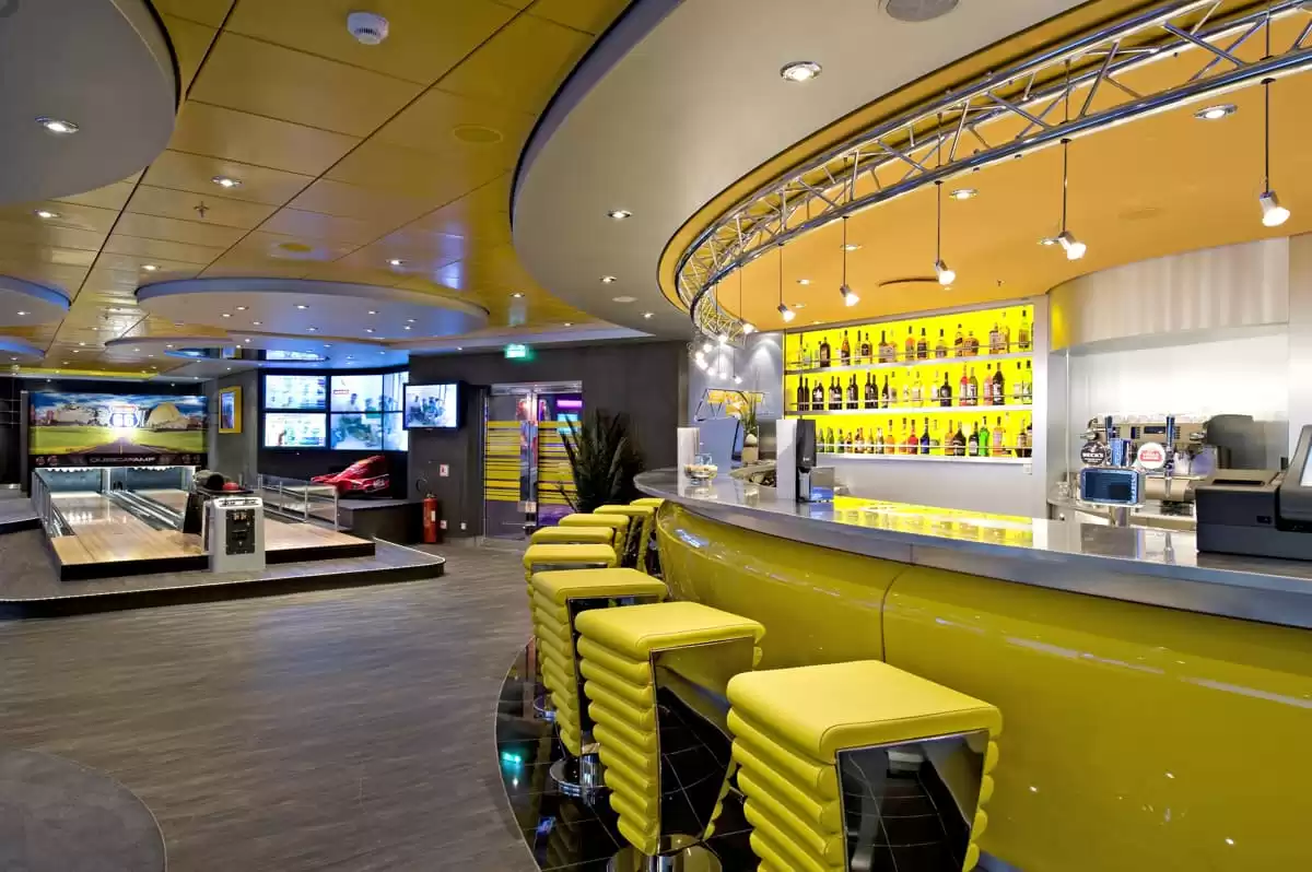 el  :  cabine 18