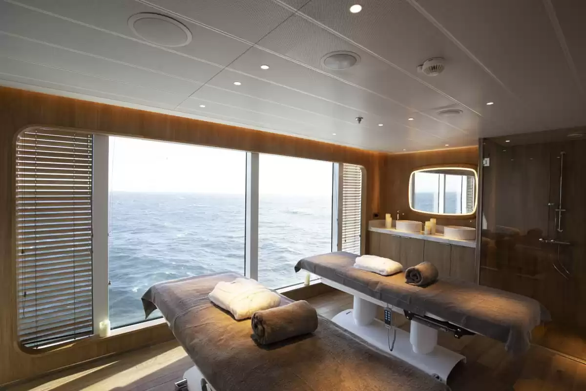 el  :  cabine 23