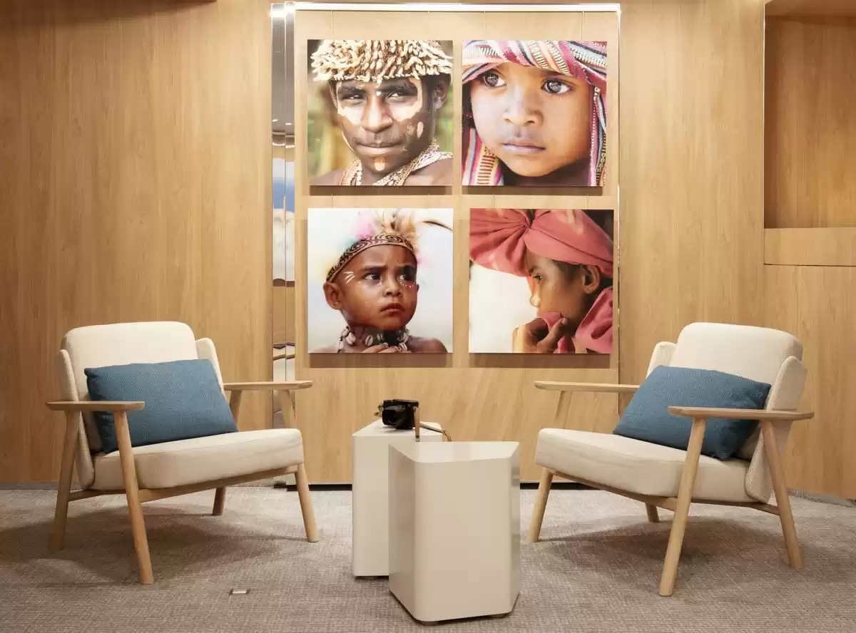 el  :  cabine 53