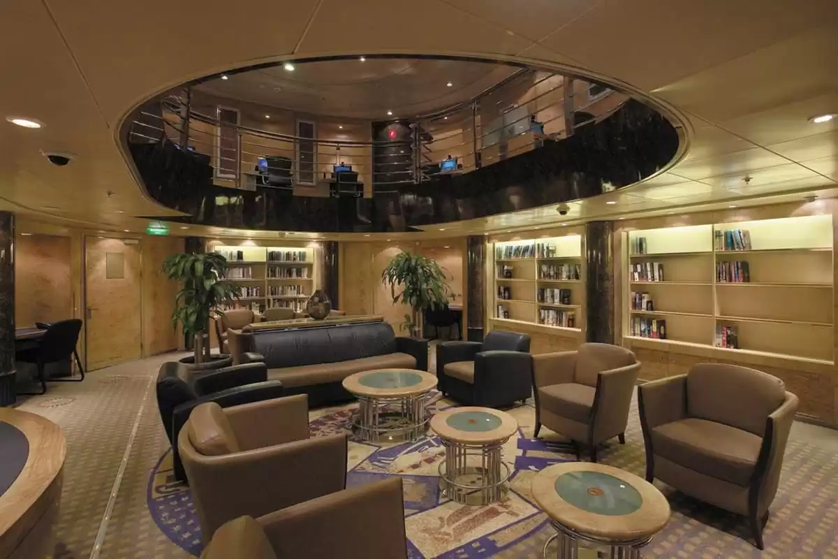 el  :  cabine 8