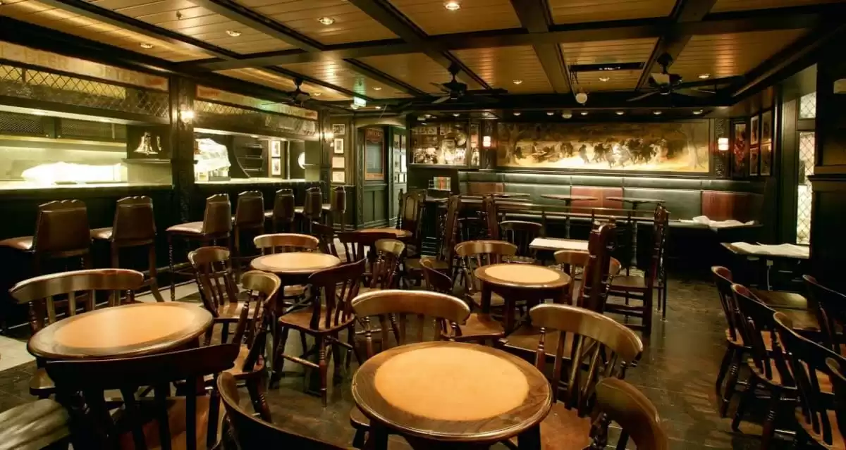 el  :  cabine 24