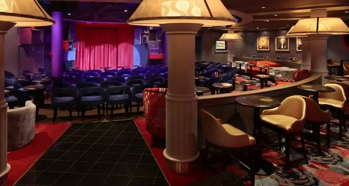 el  :  cabine 33