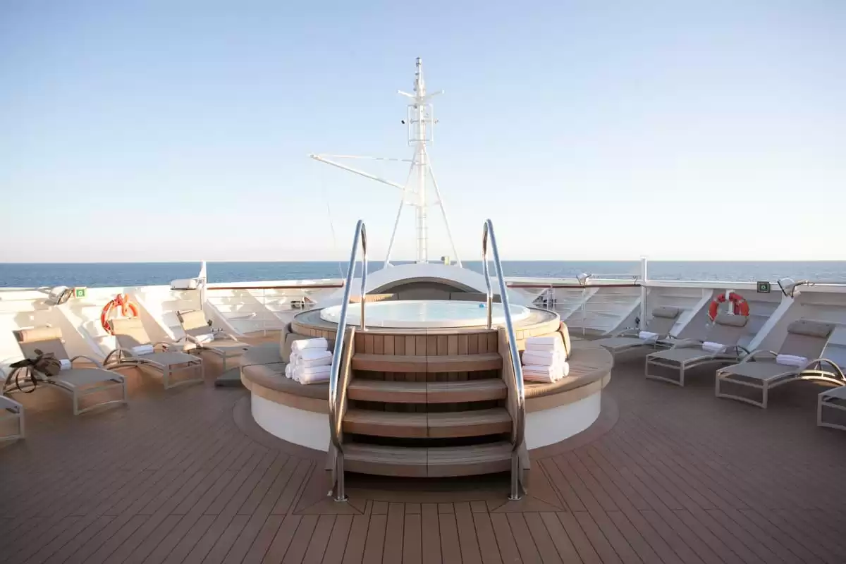 el  :  cabine 43