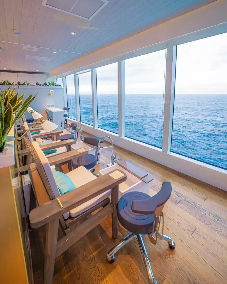 el  :  cabine 181