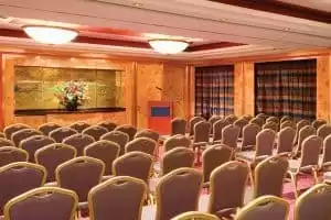 Meeting Rooms (Sala de Reuniones)