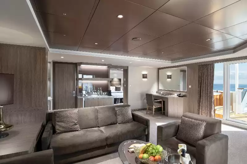Yacht Club Royal Suite